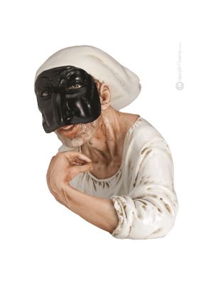 PULCINELLA Statuetta statuina figura porcellana Capodimonte fatto a mano Made in Italy