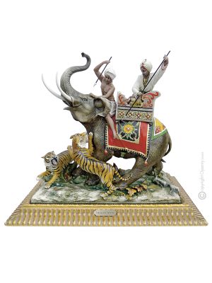 CACCIA ALLA TIGRE Statuetta Statua Statuina Porcellana Capodimonte Fatto a Mano Made in Italy Altezza 60cm