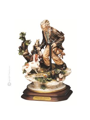 CACCIATORE Statuetta statuina figura porcellana Capodimonte fatto a mano Made in Italy