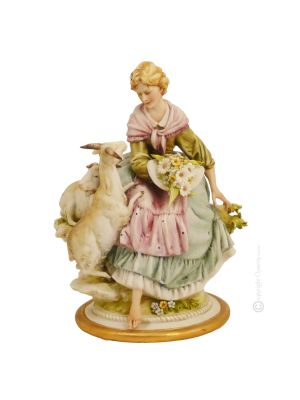 UN INCONTRO IN PAESE  Statuetta statuina figura porcellana Capodimonte fatto a mano Made in Italy